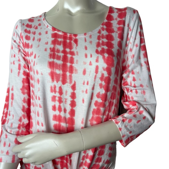 OnQue Casuals Coral and White 3/4 Sleeve Tie Dye Top size is a large - Picture 2 of 9